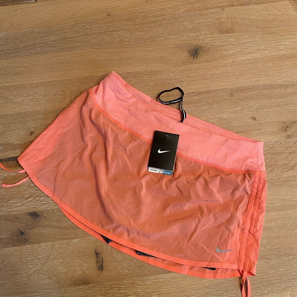 ✨✨NWT Nike Women’s Running Skirt
